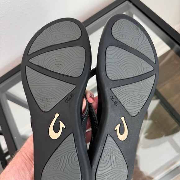 OLUKAI Women’s Ho’Opio Flip Flop Black Thong Sandals Size 9 - Picture 8 of 10